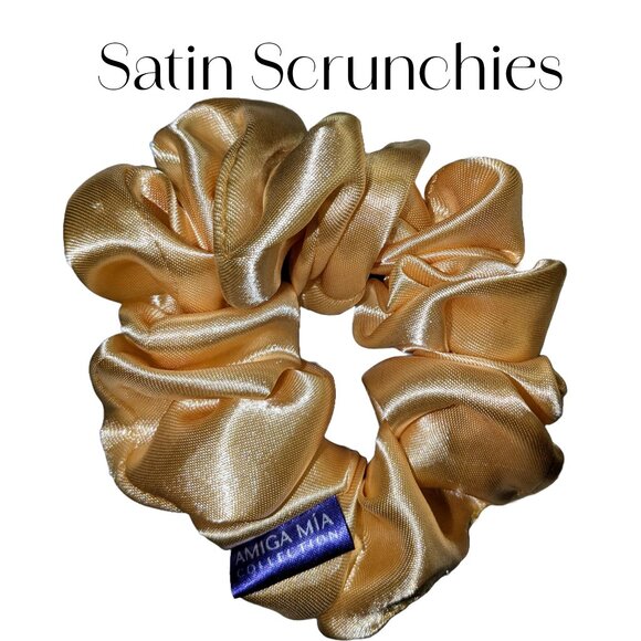 Amiga Mia small satin scrunchie in yellow - Picture 4 of 4